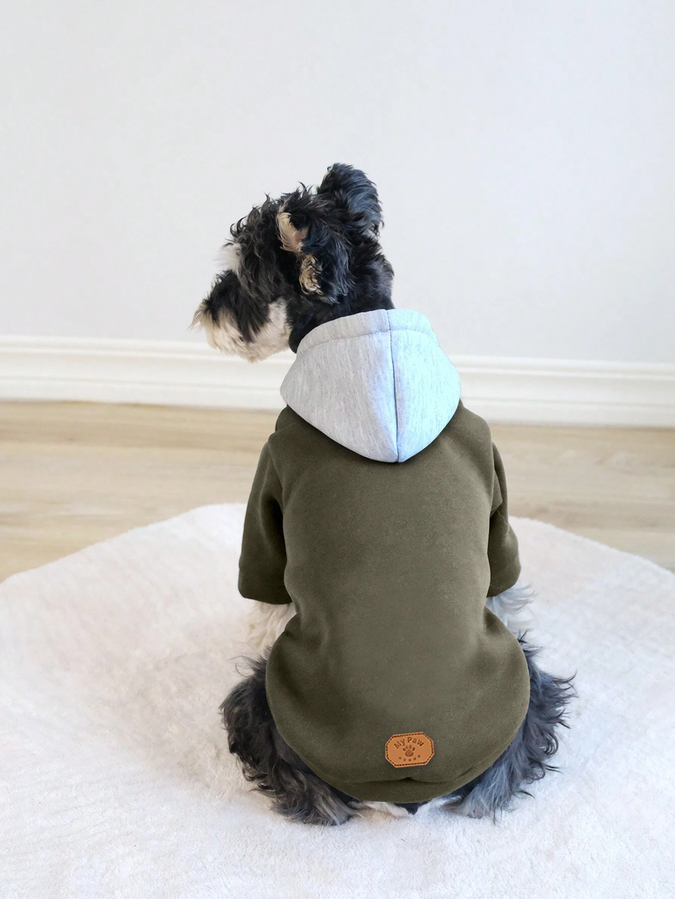 THICK HOODED COZY WINDPROOF JACKET SIZE MEDIUM